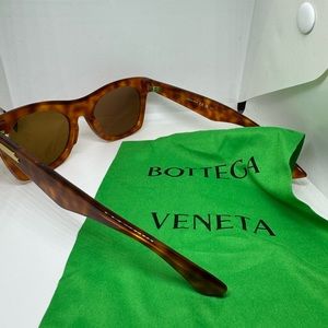 BRAND NEW BOTTEGA sunglasses